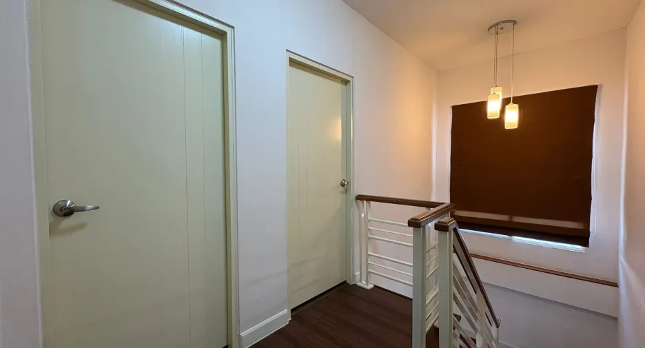 À louer 3 chambres maison de ville à Mueang Phuket, Phuket