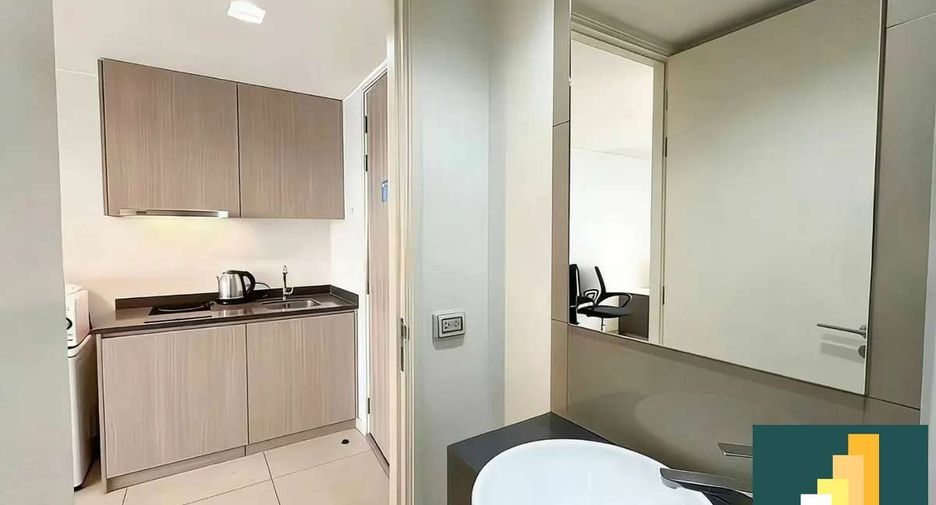 For rent and for sale 1 bed condo in Pratumnak, Pattaya
