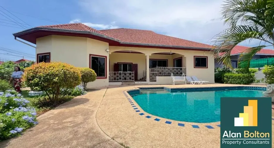 For rent and for sale 4 bedrooms house in Bang Lamung, Chonburi