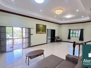 À louer et à vendre 4 chambres maison à Bang Lamung, Chonburi