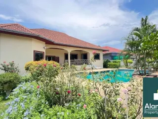 For Rent 4 Bedroom House In Bang Lamung, Chonburi