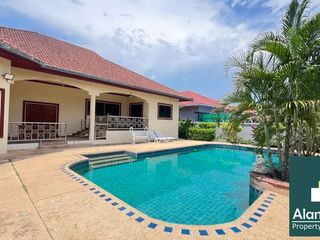 À louer et à vendre 4 chambres maison à Bang Lamung, Chonburi
