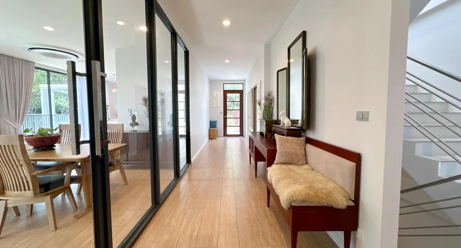 For sale 5 ベッドルーム house in East Pattaya, Pattaya
