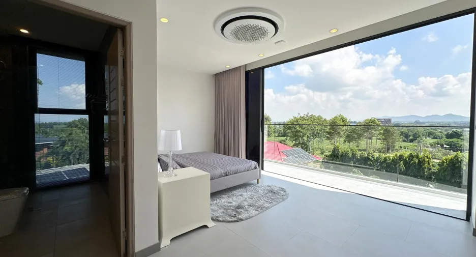 For sale 5 ベッドルーム house in East Pattaya, Pattaya