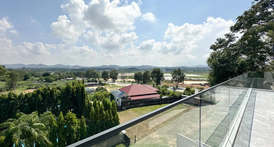 For sale 5 ベッドルーム house in East Pattaya, Pattaya