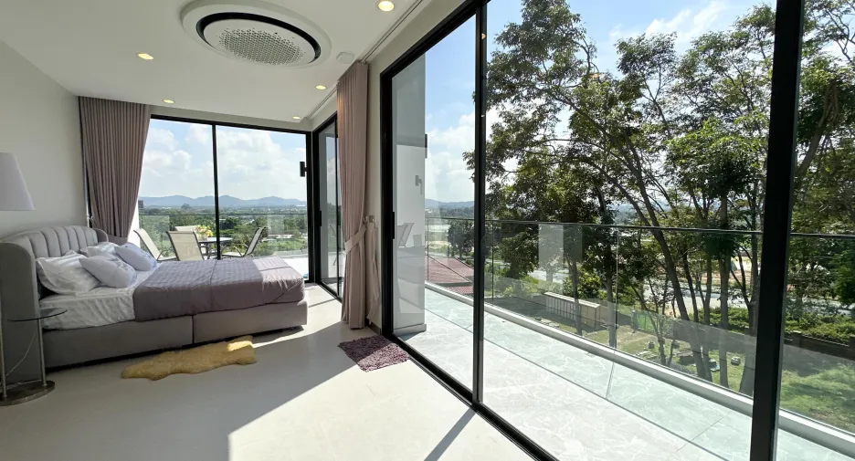 For sale 5 ベッドルーム house in East Pattaya, Pattaya