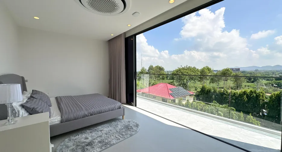 For sale 5 ベッドルーム house in East Pattaya, Pattaya