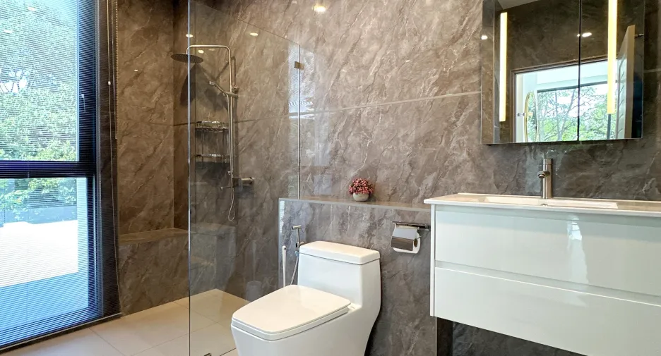 For sale 5 ベッドルーム house in East Pattaya, Pattaya