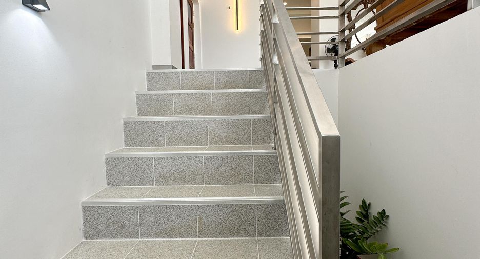 For sale 5 ベッドルーム house in East Pattaya, Pattaya