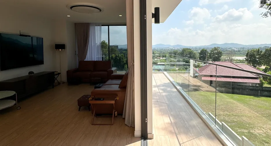 For sale 5 ベッドルーム house in East Pattaya, Pattaya