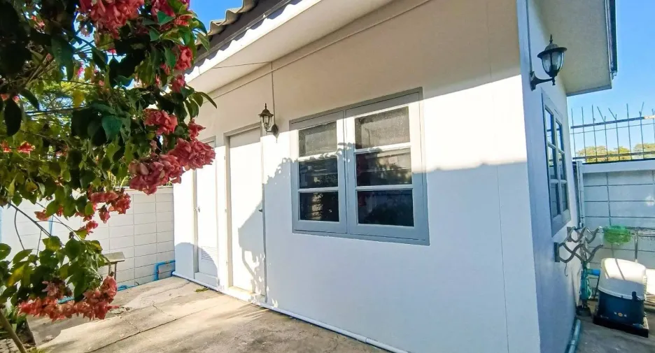 For sale and for rent 4 bedrooms house in Mueang Chiang Mai, Chiang Mai