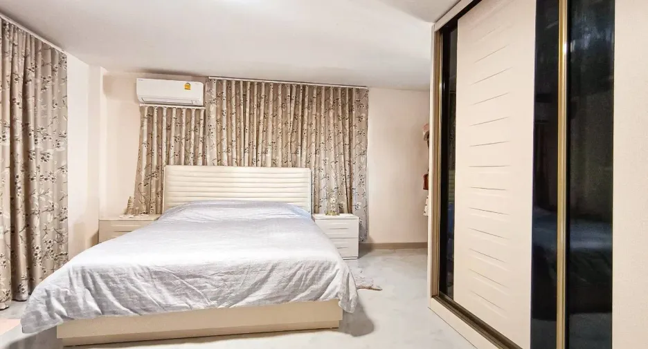 For sale and for rent 4 bedrooms house in Mueang Chiang Mai, Chiang Mai