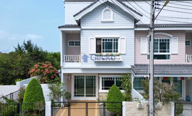 À vendre 3 chambres maison à Huay Yai, Pattaya