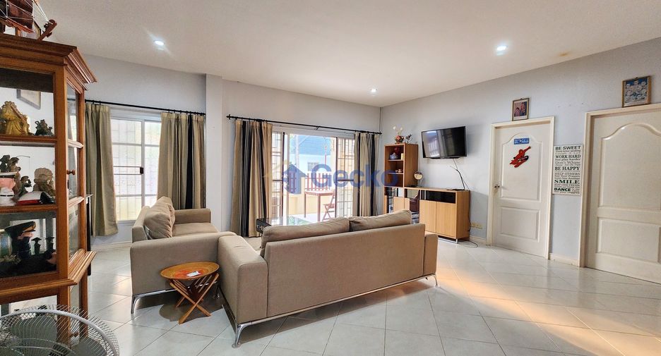 À vendre 4 chambres maison à East Pattaya, Pattaya