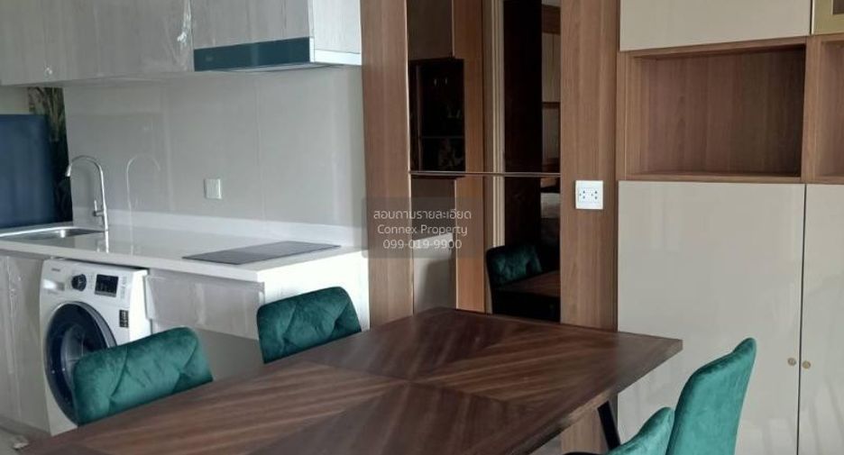 For rent 2 bedrooms condo in Pathum Wan, Bangkok