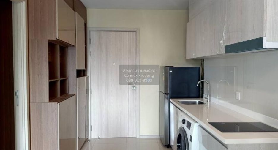 For rent 2 bedrooms condo in Pathum Wan, Bangkok