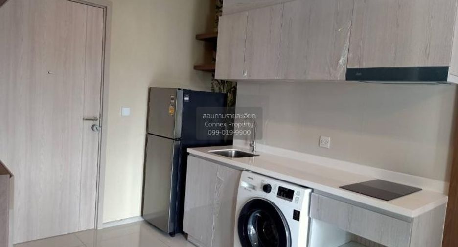 For rent 2 bedrooms condo in Pathum Wan, Bangkok