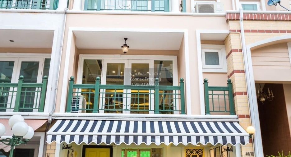 For rent 4 bedrooms townhouse in Lat Phrao, Bangkok