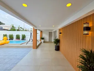 Casa en venta de 5 habitaciones en Bang Lamung, Chonburi