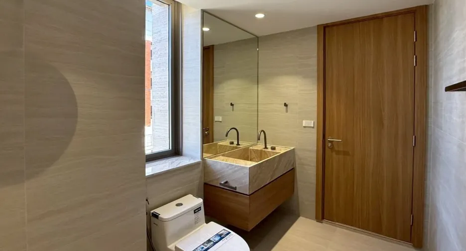 Haus zum Kauf und zur Miete mit 5 Zimmer in Watthana, Bangkok