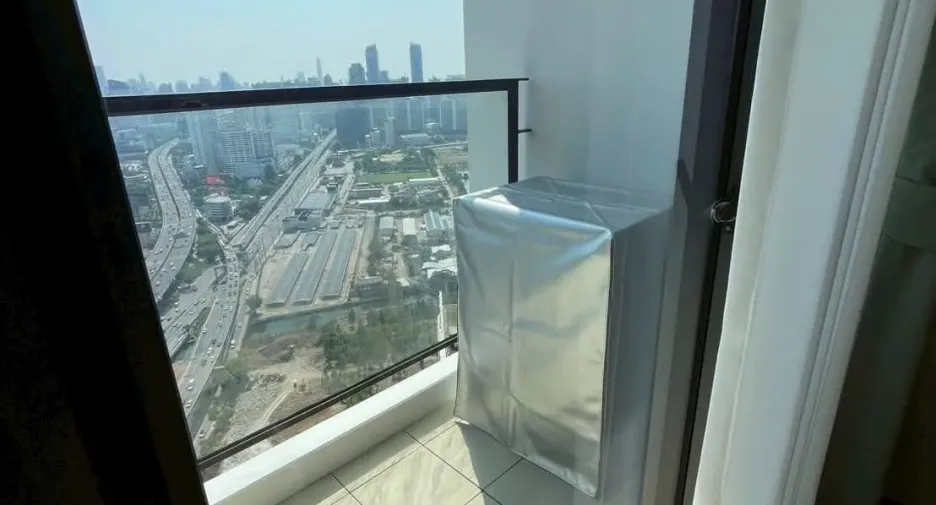 For rent 1 bed condo in Huai Khwang, Bangkok