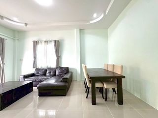 For sale 3 ベッドルーム villa in Bang Lamung, Chonburi