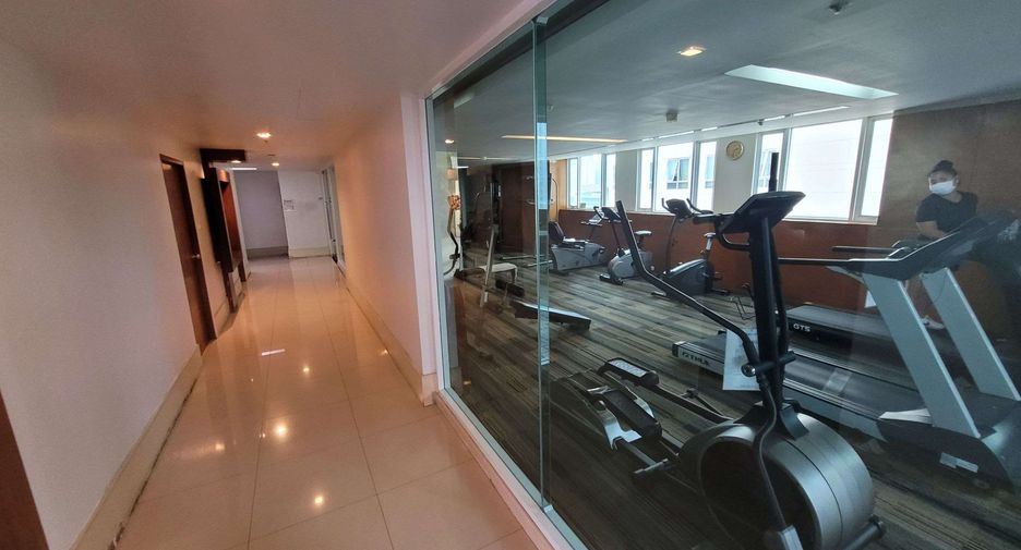 Condo en alquiler y en venta de 2 habitaciones en Watthana, Bangkok