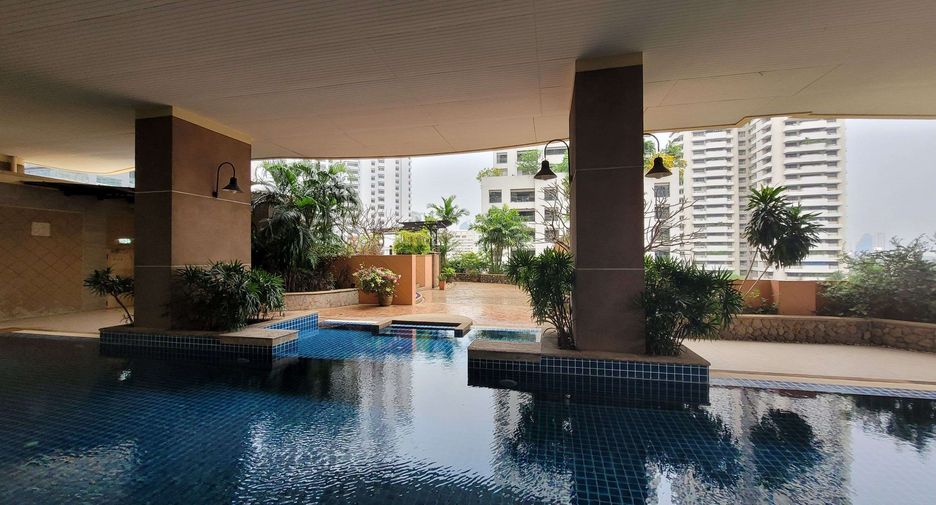Condo en alquiler y en venta de 2 habitaciones en Watthana, Bangkok