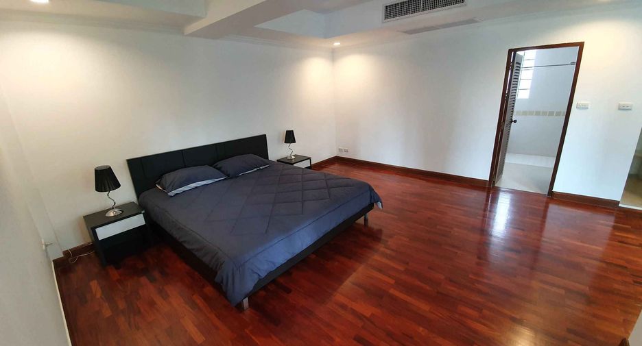 For rent 2 ベッドルーム condo in Watthana, Bangkok