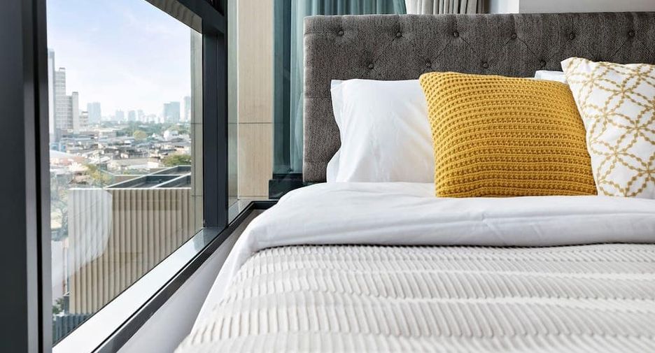 For rent and for sale 2 bedrooms condo in Khlong Toei, Bangkok