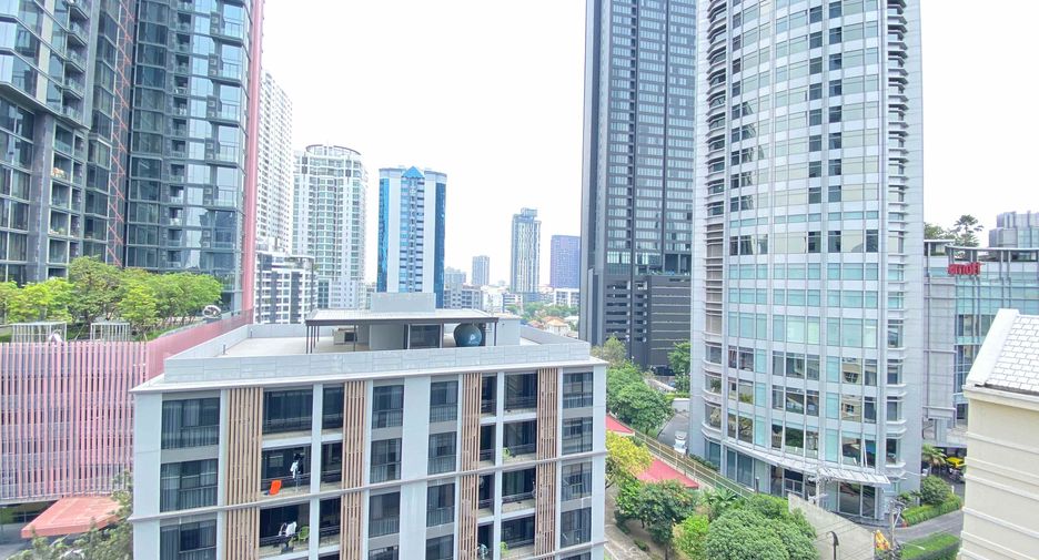For rent 1 bed condo in Khlong Toei, Bangkok