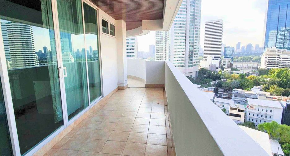 À louer 3 chambres condo à Khlong Toei, Bangkok