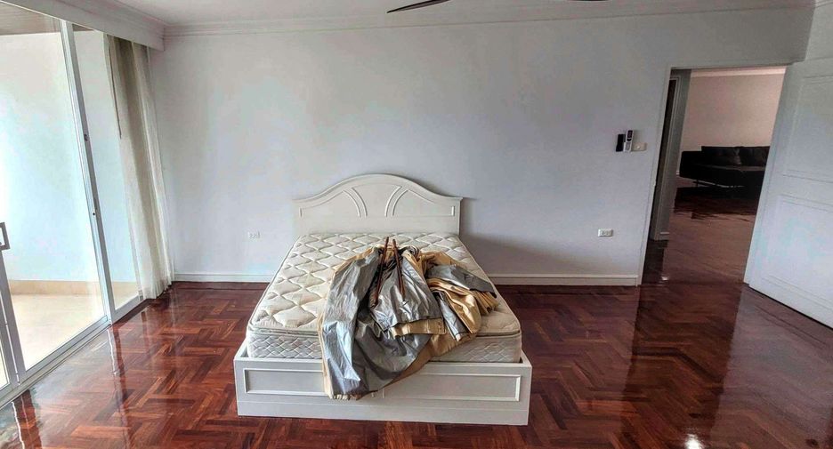 ให้เช่า 4 ห้องนอน คอนโด ใน คลองเตย, กรุงเทพฯ
