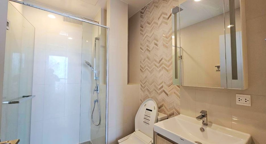 Condo en alquiler de 2 habitaciones en Khlong Toei, Bangkok