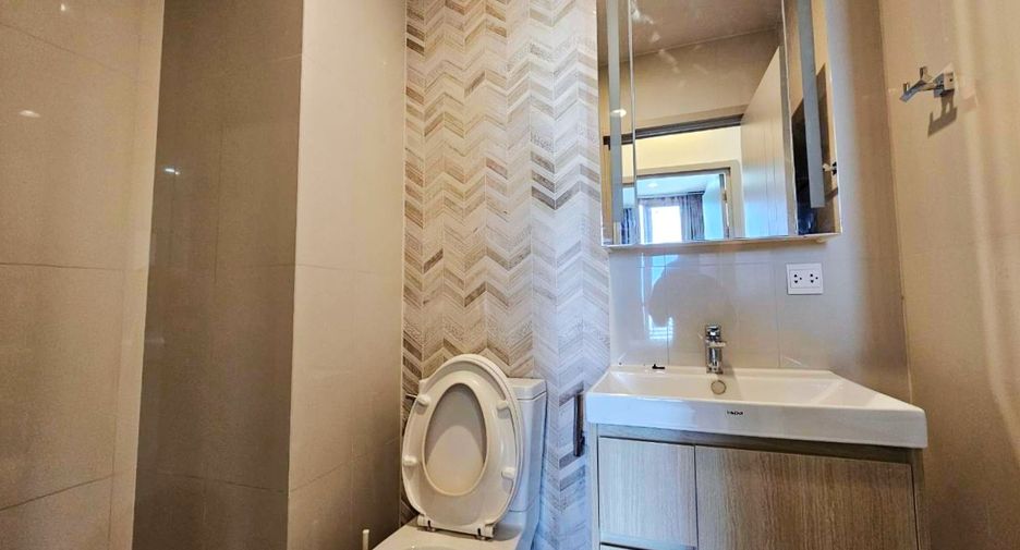 Condo en alquiler de 2 habitaciones en Khlong Toei, Bangkok