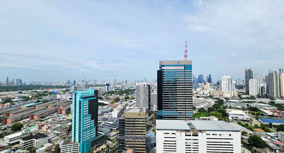 Condo en alquiler de 2 habitaciones en Khlong Toei, Bangkok