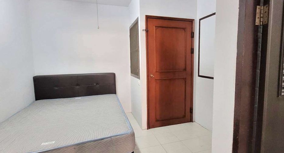 Wohnung zur Miete mit 4 Zimmer in Khlong Toei, Bangkok