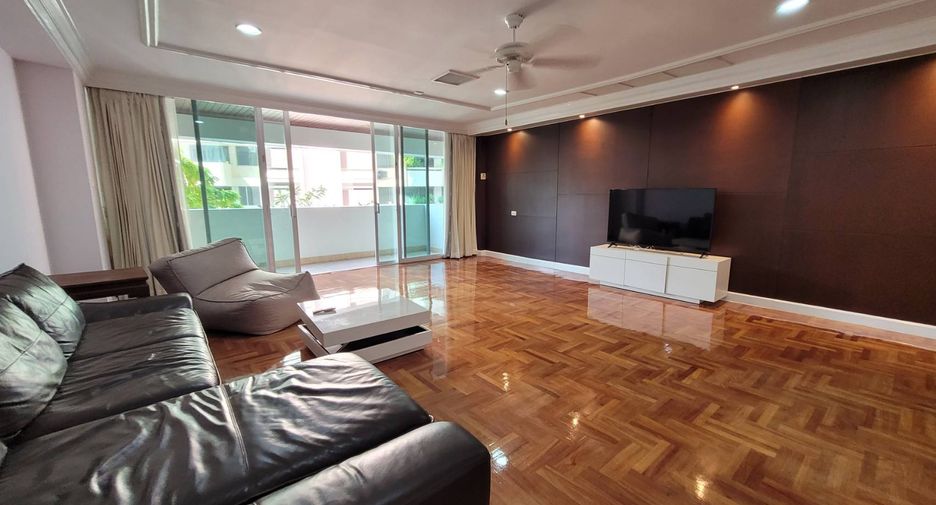 For rent 4 bedrooms condo in Khlong Toei, Bangkok