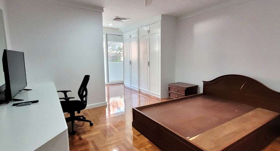 Wohnung zur Miete mit 4 Zimmer in Khlong Toei, Bangkok