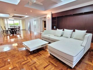 Wohnung zur Miete mit 4 Zimmer in Khlong Toei, Bangkok