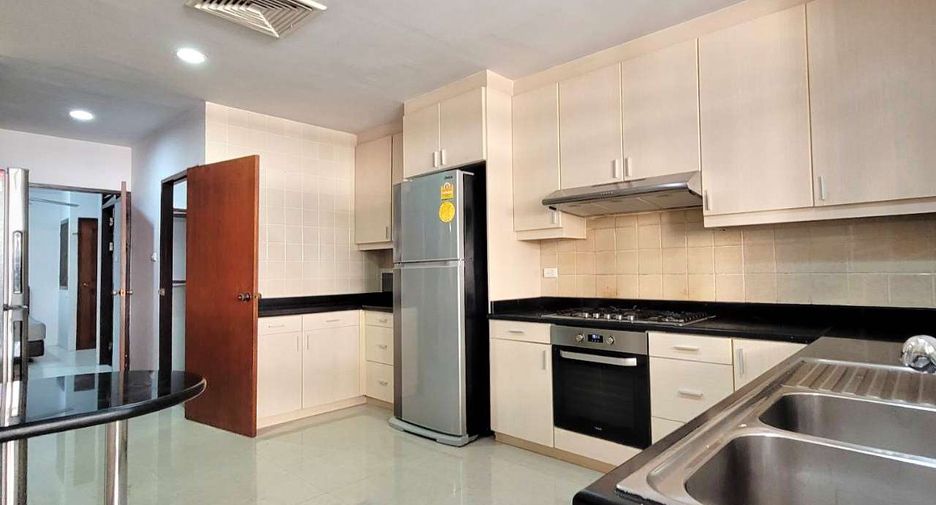 Wohnung zur Miete mit 4 Zimmer in Khlong Toei, Bangkok