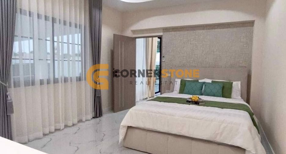 For sale 4 bedrooms house in East Pattaya, Pattaya