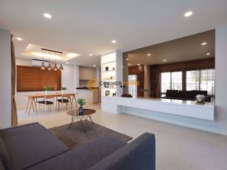 Haus zur Miete mit 3 Zimmer in Bang Lamung, Chonburi