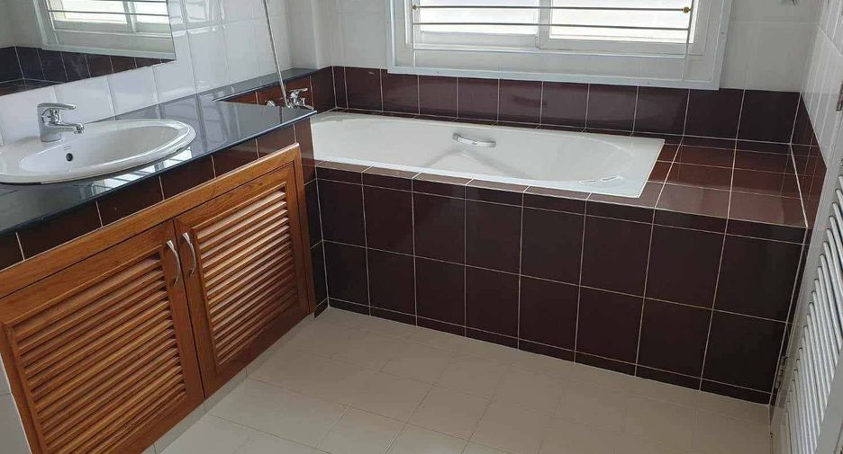 Haus zum Kauf und zur Miete mit 4 Zimmer in Hang Dong, Chiang Mai