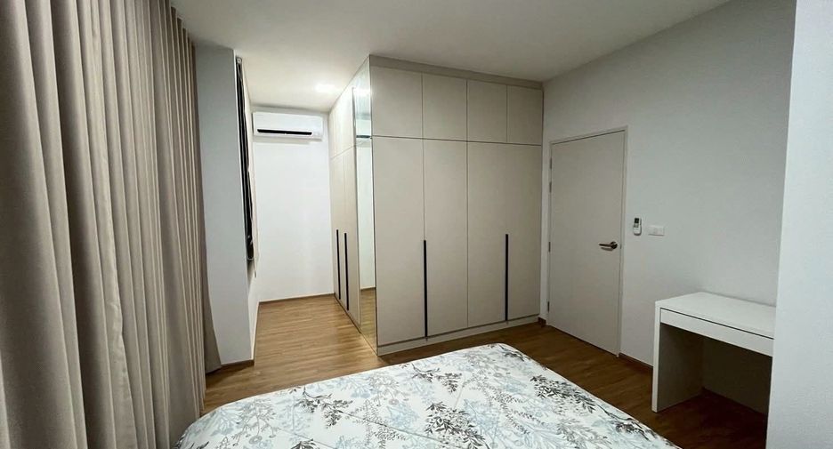 For rent 3 bedrooms townhouse in Bang Phli, Samut Prakan