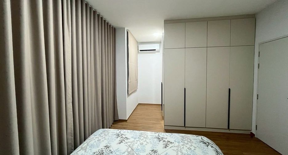 For rent 3 bedrooms townhouse in Bang Phli, Samut Prakan