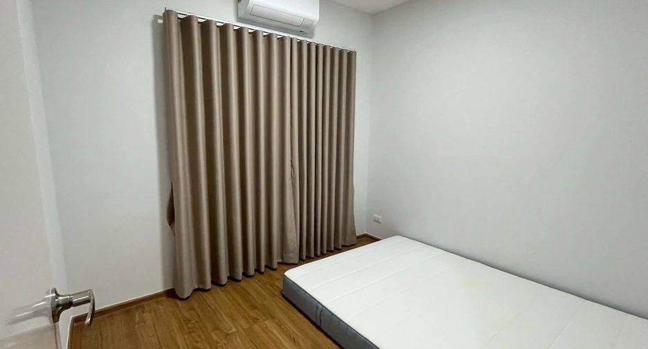 For rent 3 bedrooms townhouse in Bang Phli, Samut Prakan