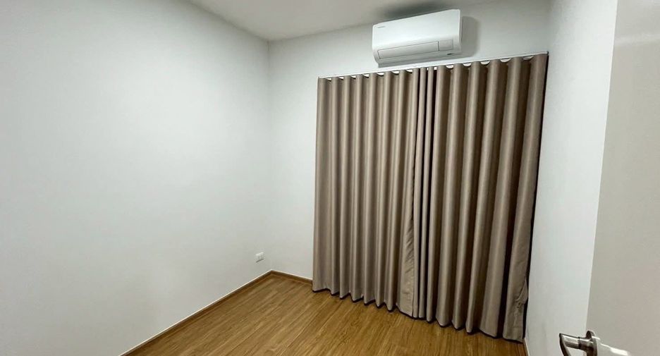 For rent 3 bedrooms townhouse in Bang Phli, Samut Prakan