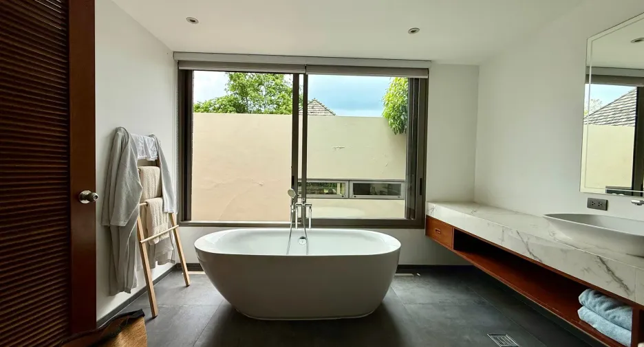 For rent 5 bedrooms villa in Thalang, Phuket