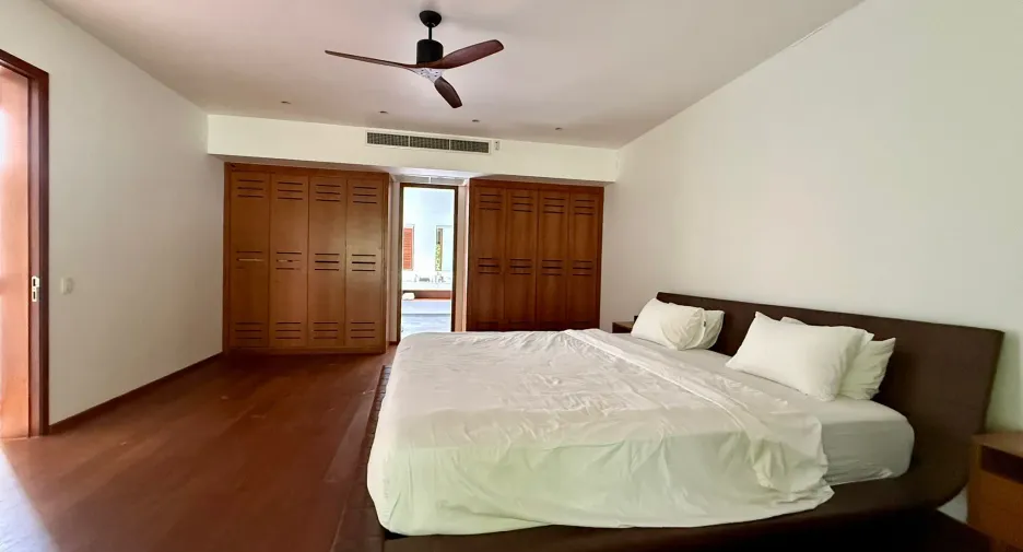 For rent 5 bedrooms villa in Thalang, Phuket